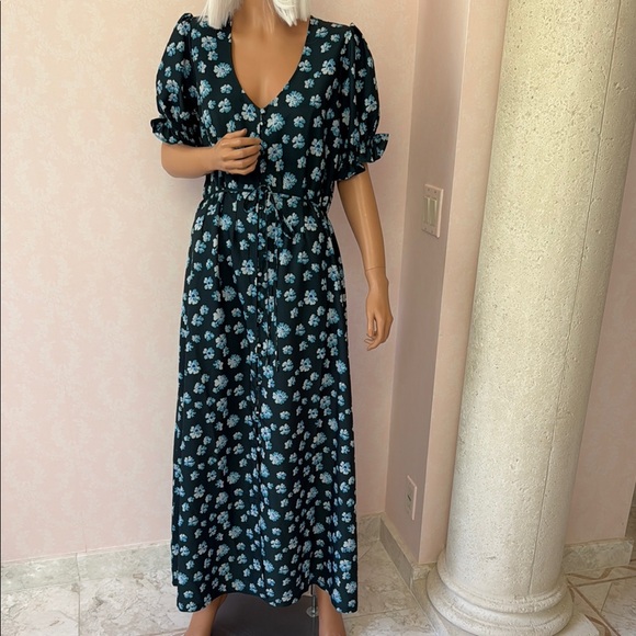 Outerknown Dresses & Skirts - Outerknown Flora puff sleeve A line button front green large .